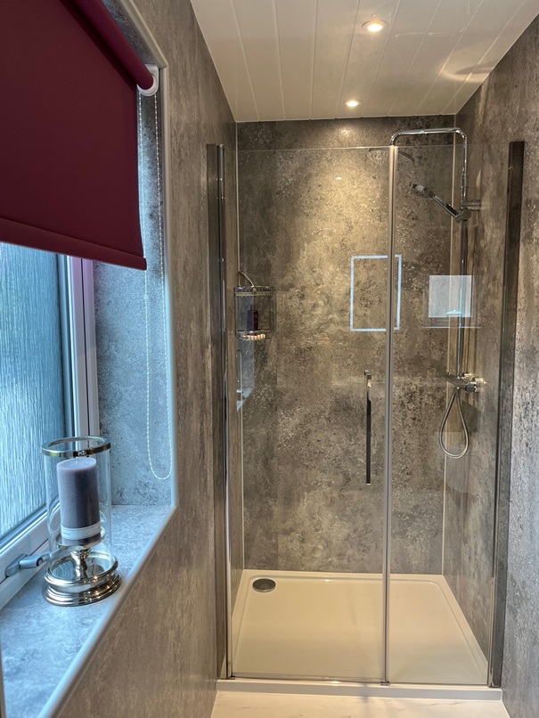 Ensuite Bathroom-01